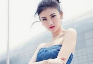 如何利用气垫打造出空气般的“伪素颜”妆容