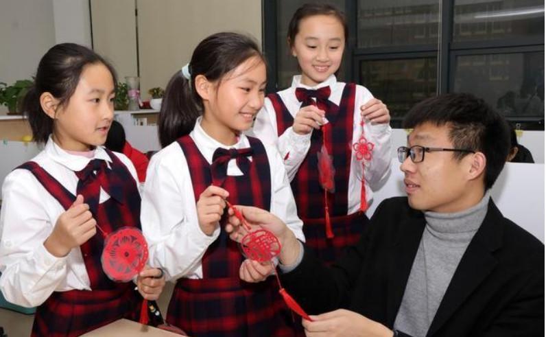 私立学校转公之后，私立学校的老师能直接入编吗？教育部给出解释