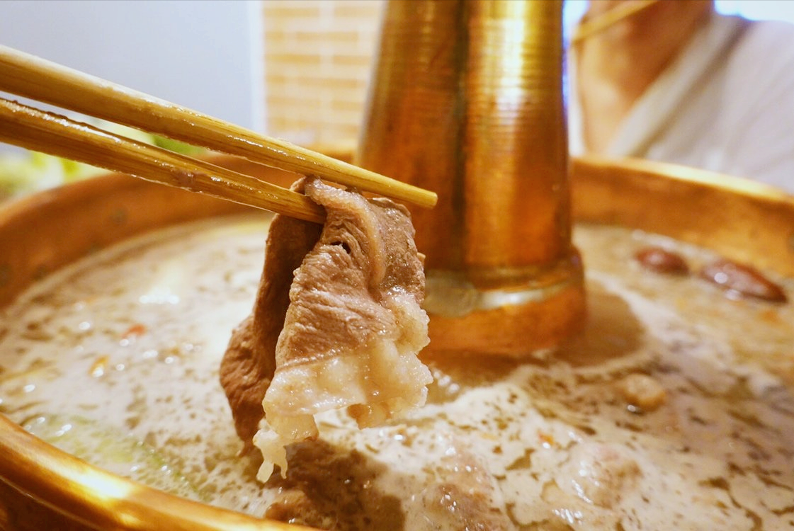 涮羊肉调料（正宗涮羊肉蘸料详细配方教给你）