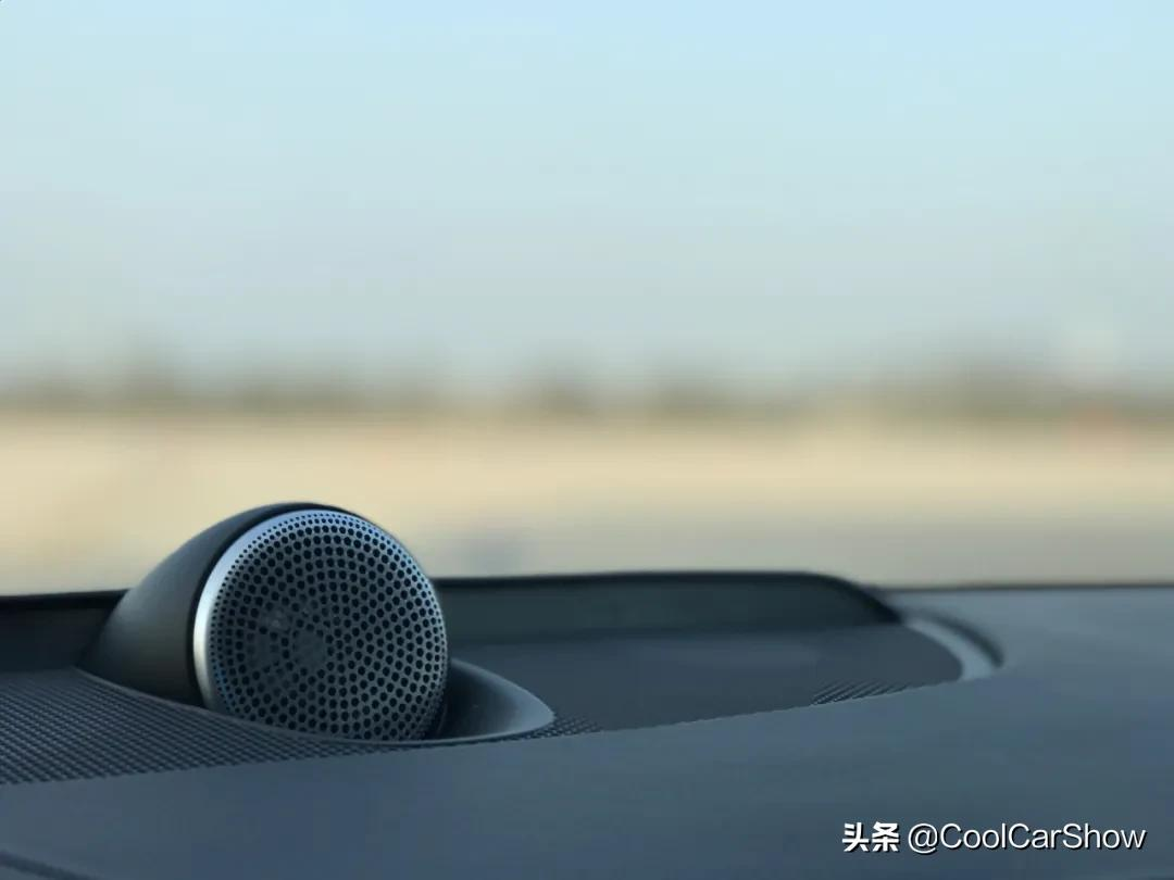 奥迪:音响改装品牌选对了,每天音乐会?