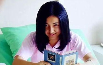 学霸人设翻车？张子枫高考文化分391，节目中早起复习全是假象？