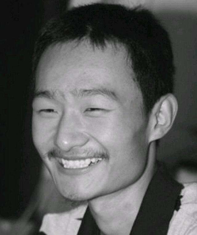 他是“最牛高考状元”，总分749仅差1分满分，16年后过得如何呢？