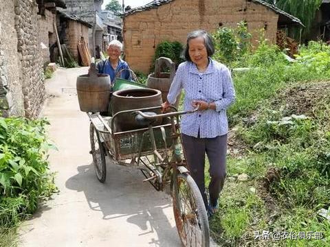 农村搬家讲究多，不空手进家，火庵三天三夜，这7个建议可以借鉴