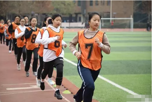 中考将迎来大变化，4门学科即将“开卷考试”？学生开心到起飞