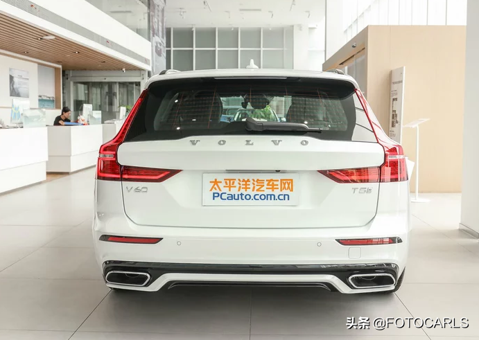沃尔沃V60 T5低配实拍，售价38.99万无四驱，为打折做铺垫？