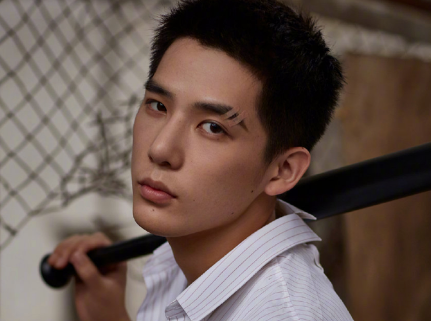 你以为明星都是学渣吗？高考裸考614分的他，被称为“学霸校草”