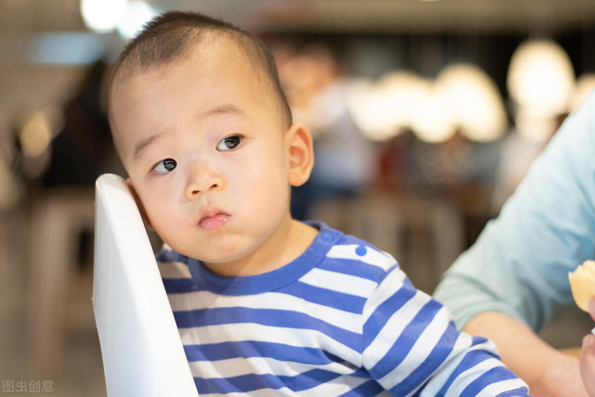 啥时加蛋黄？啥时添牛奶？宝宝辅食添加顺序不能错，宝妈要牢记