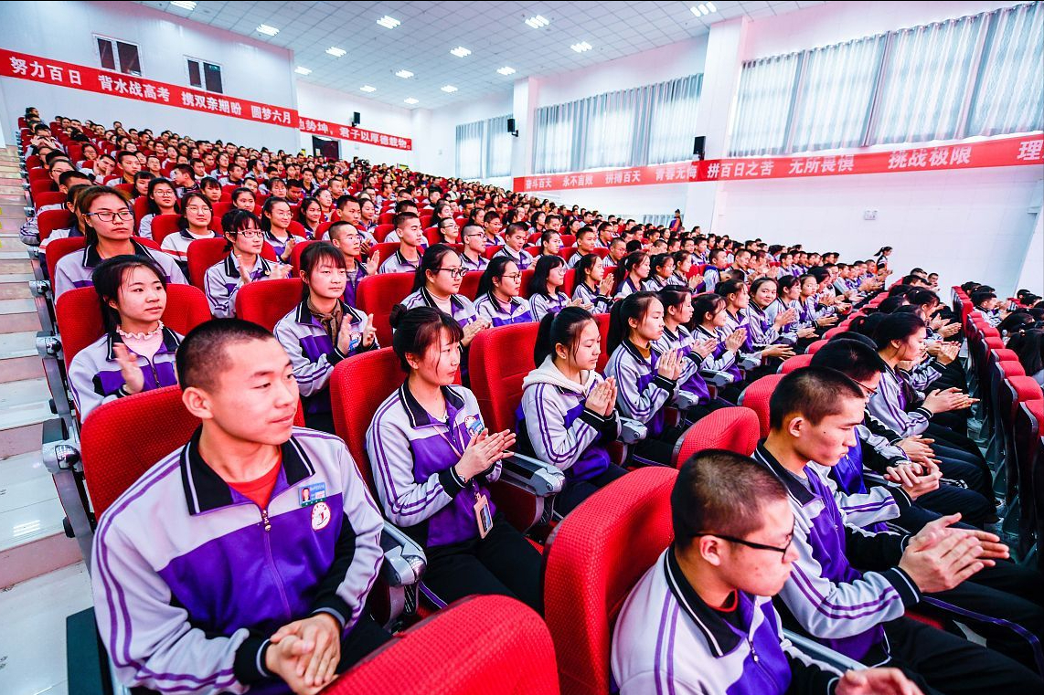 高考临近，高三学生考试成绩排名严重下滑，该怎么办？附4点建议