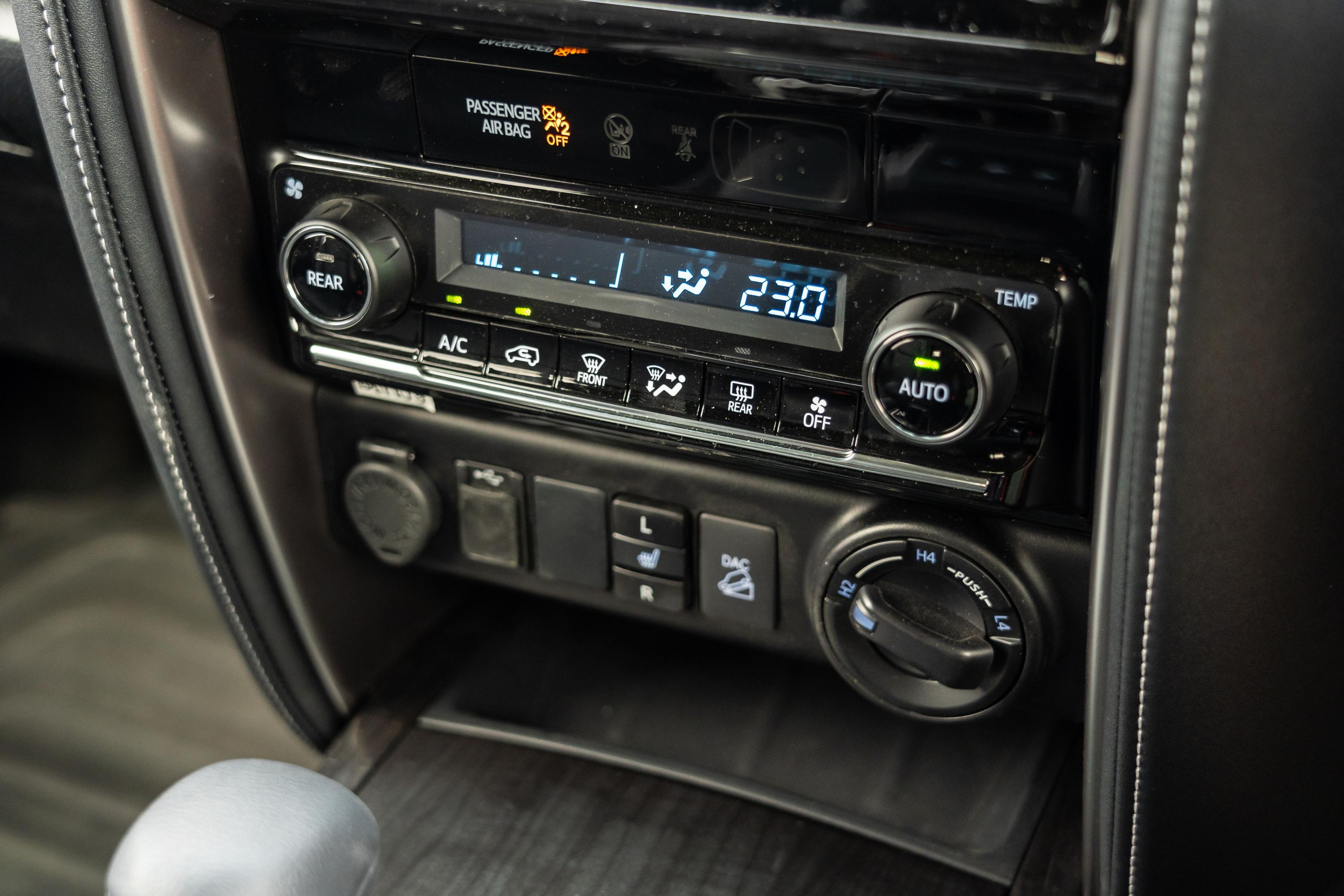 价格比普拉多高，澳大利亚2021款2.8T丰田试车通过者