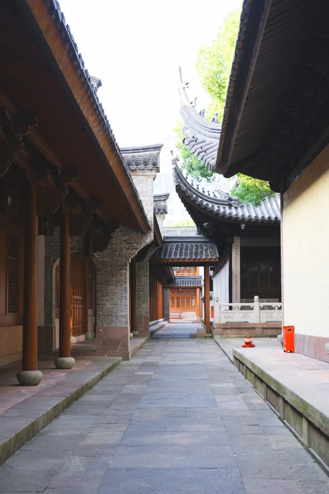 别再说什么小京都了,宁波这些寺庙来打脸了