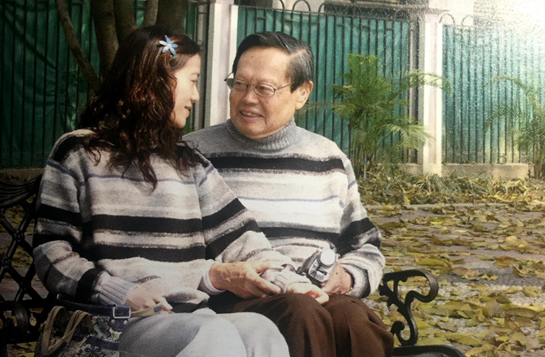 杨振宁96岁喜得贵子图片，杨振宁与翁帆现身证实