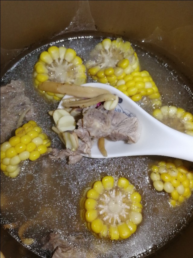 三伏天，适合一家大小都喝的太子参黄芪汤，清甜又好吃，一锅搞定