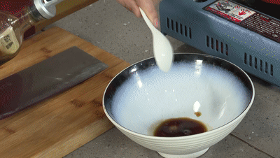 大厨拿出私藏料方教你10分钟速成开胃酸汤水饺，比蘸醋碟还好吃