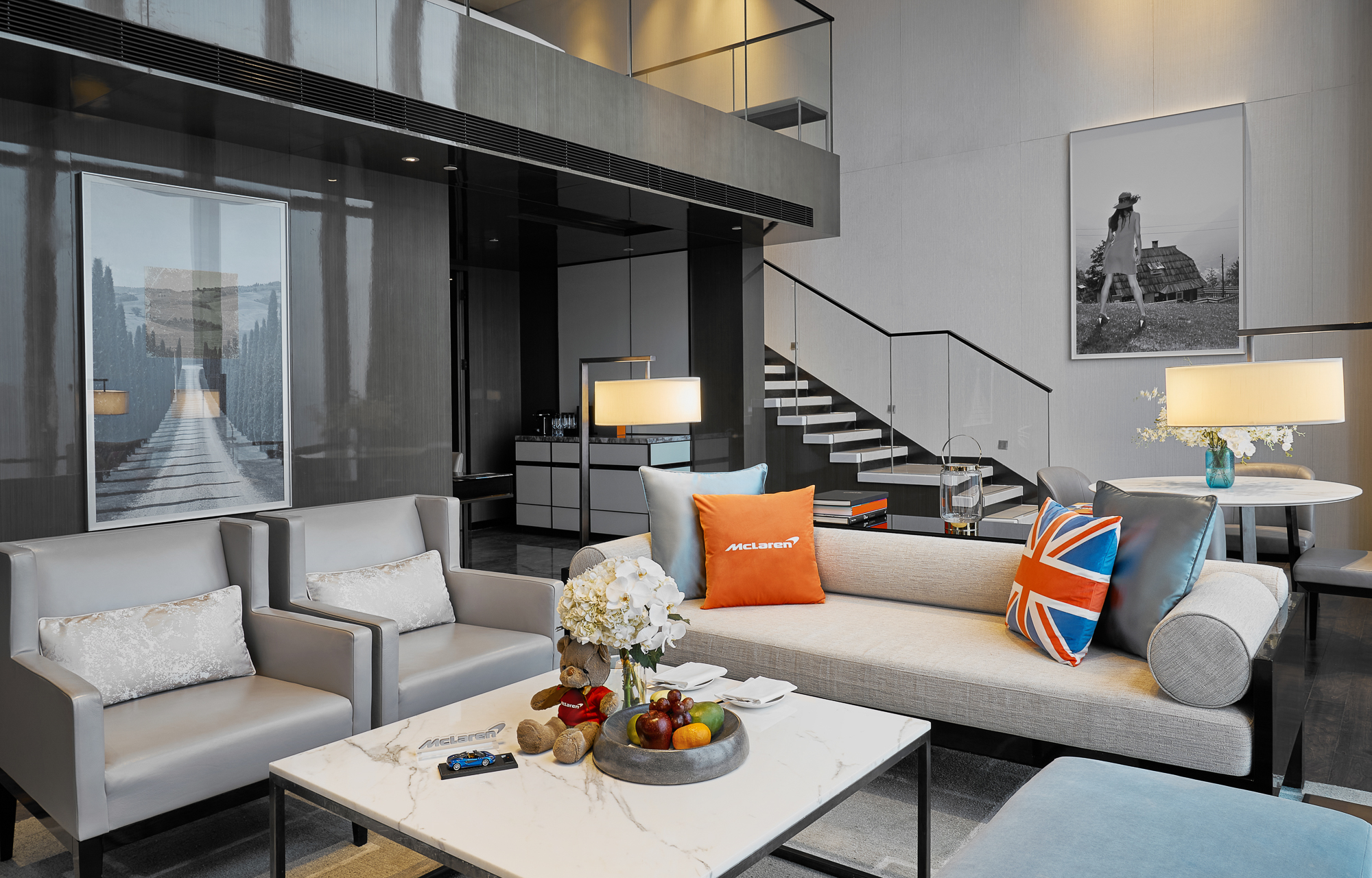 重庆尼依格罗酒店携手迈凯伦 探索奢华风尚之旅