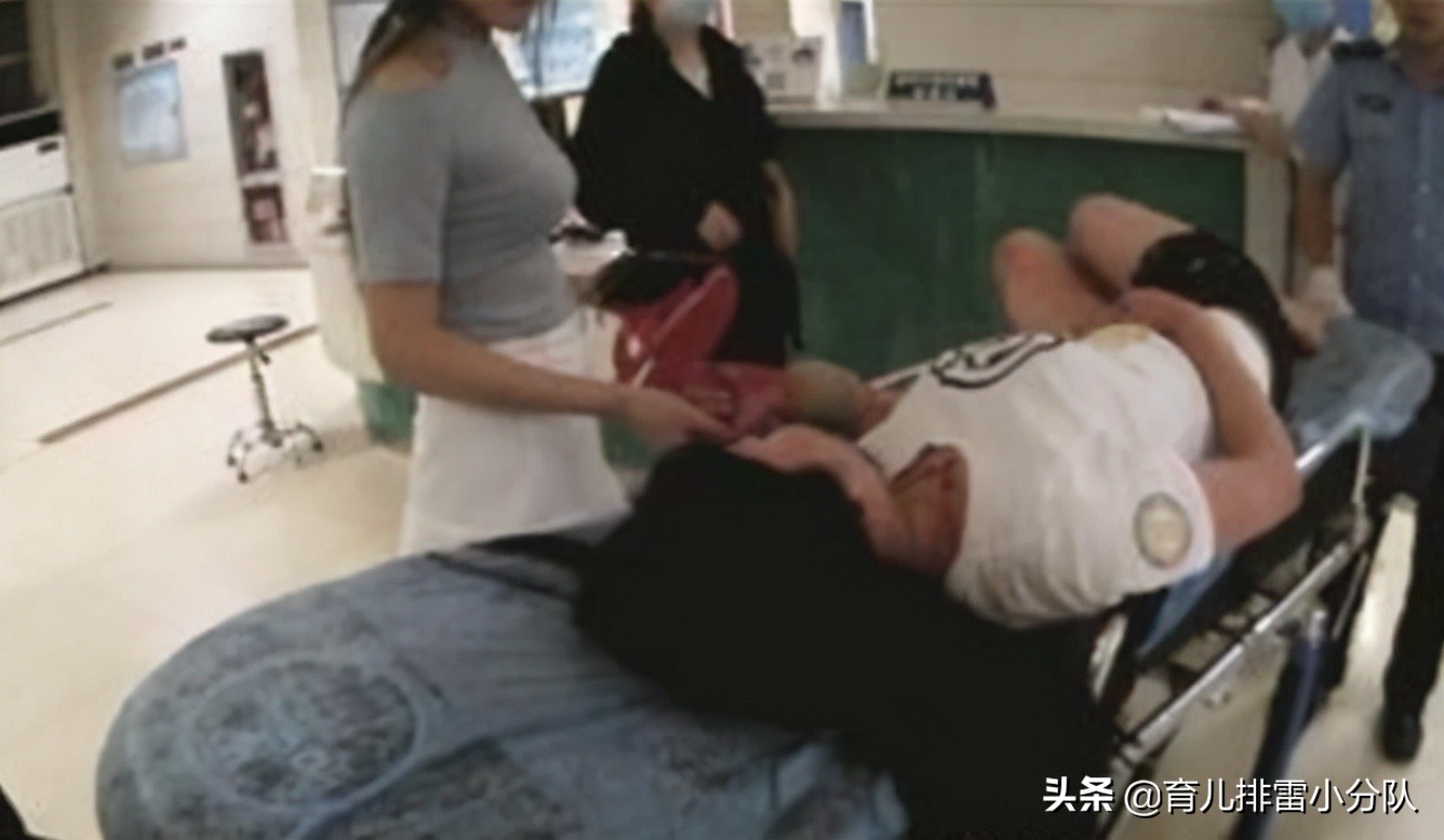 女子被指责痛经纯属“矫情”：父母指望不上，男友的讽刺更是扎心