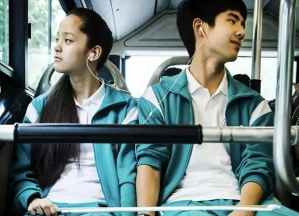 娱乐圈的“真学霸”！看完他们的高考成绩，实在令人羡慕嫉妒