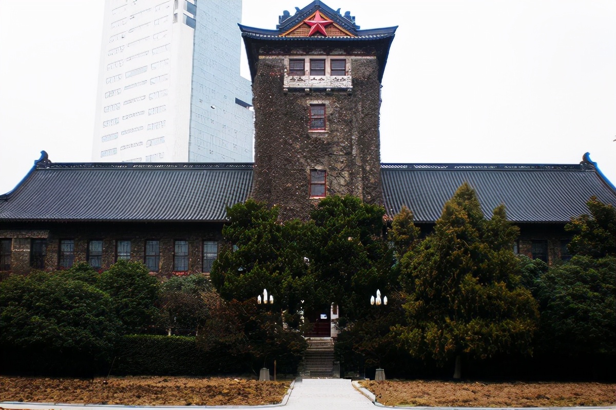 江苏这所大学“停办”，将成为南大分校，在校生称：毕业证咋办？