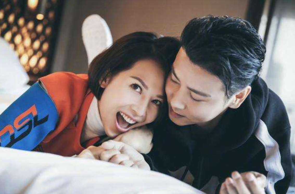 张晋官宣46岁蔡少芬三胎得子:这般幸福,离不开娘娘的三个诀窍