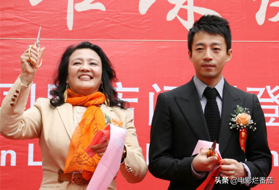 汪小菲大S官宣离婚了，深扒这5个细节，其实二人的结局早已定好了