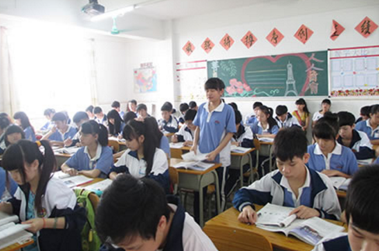 “文科生”和“理科生”的差距，谁更有前途？大学毕业后才明白