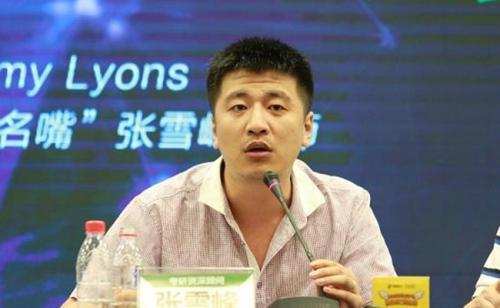 张雪峰离开大城市，白岩松向往小村庄，背后原因刺痛无数人的心