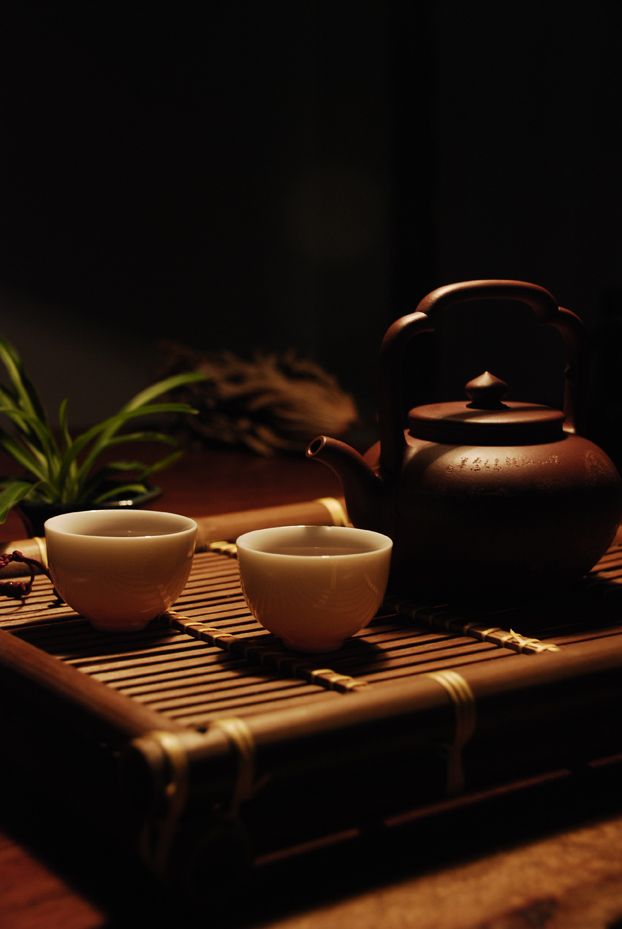 散文：泡一壶清茶，静静品味人生