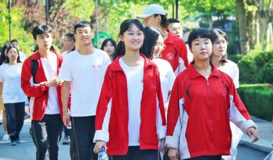 山东这所普通本科大学，知名度并不高，但毕业生多数成为公务员