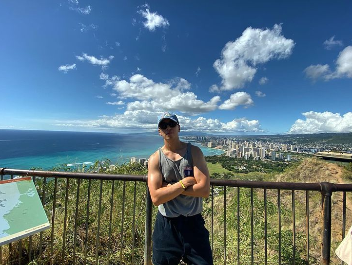 32岁郑容和变身肌肉男,为张娜拉复出拍韩剧,有望成为国民新老公