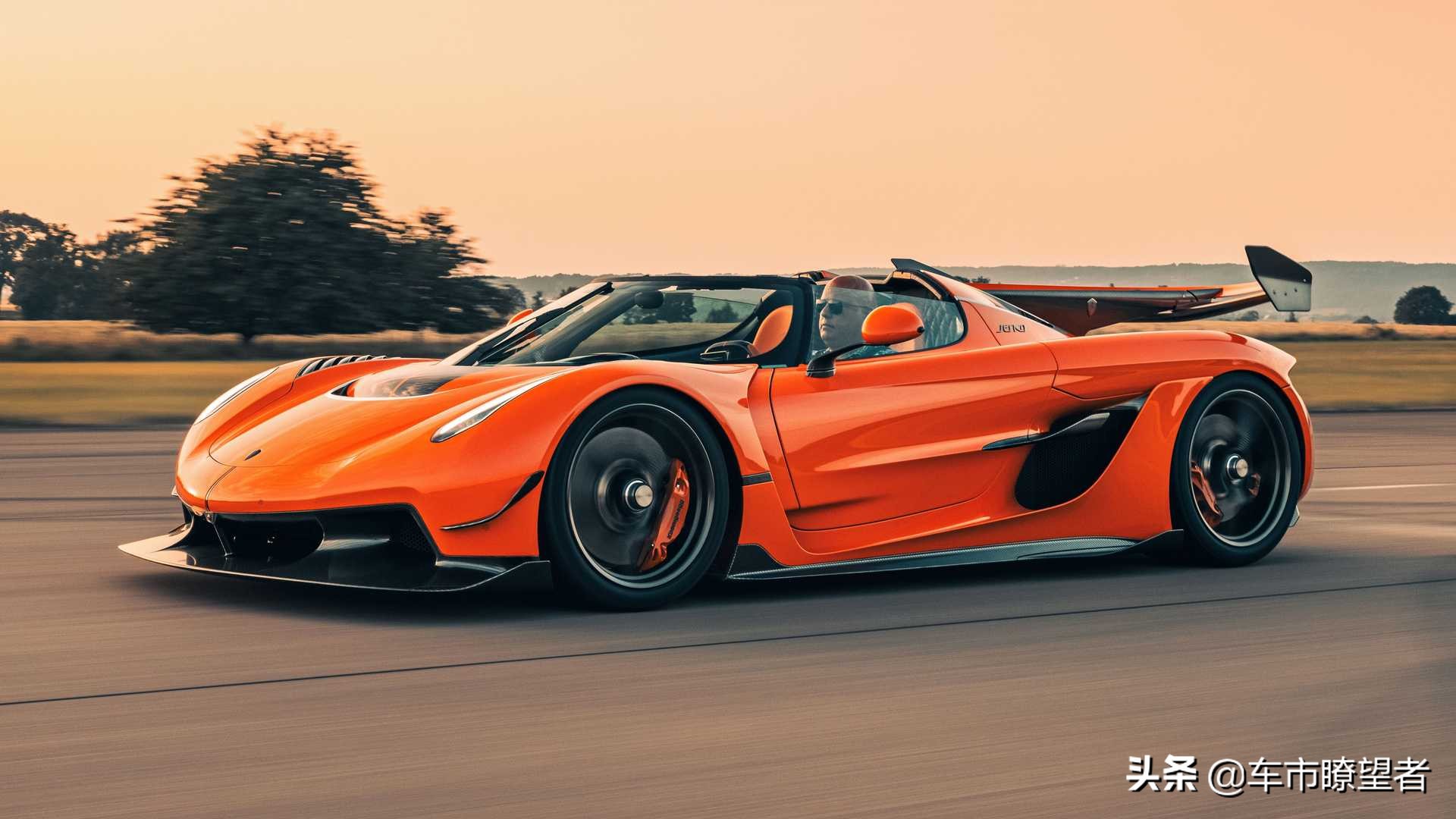 西尔贝跑车(官方承认:ssc tuatara速度未达到500公里/小时,破纪录难度