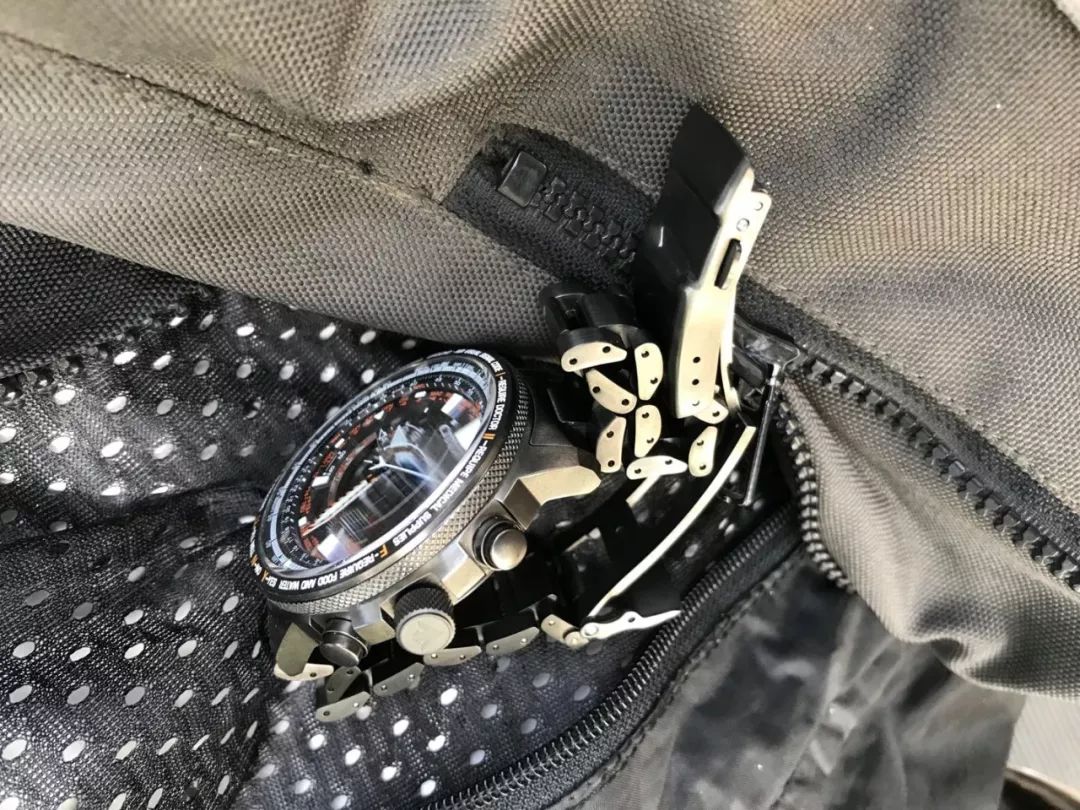 骑哈雷转会，摩托车俱乐部VI新视觉设计，制式手表西铁城海洋系列