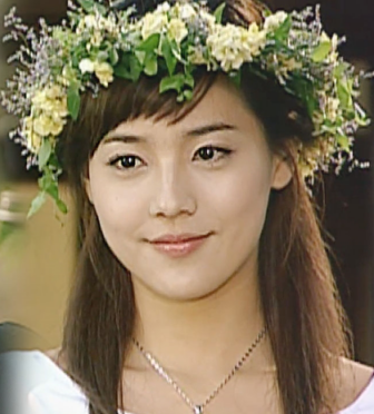 比如《美妙人生》里因意外怀孕生下女儿韩馨菲的活泼妈妈