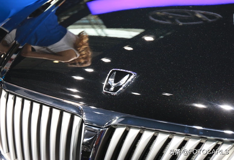 售价105.8万！现代雅科仕3.8 V6加长旗舰实拍，后排座椅太抢眼了