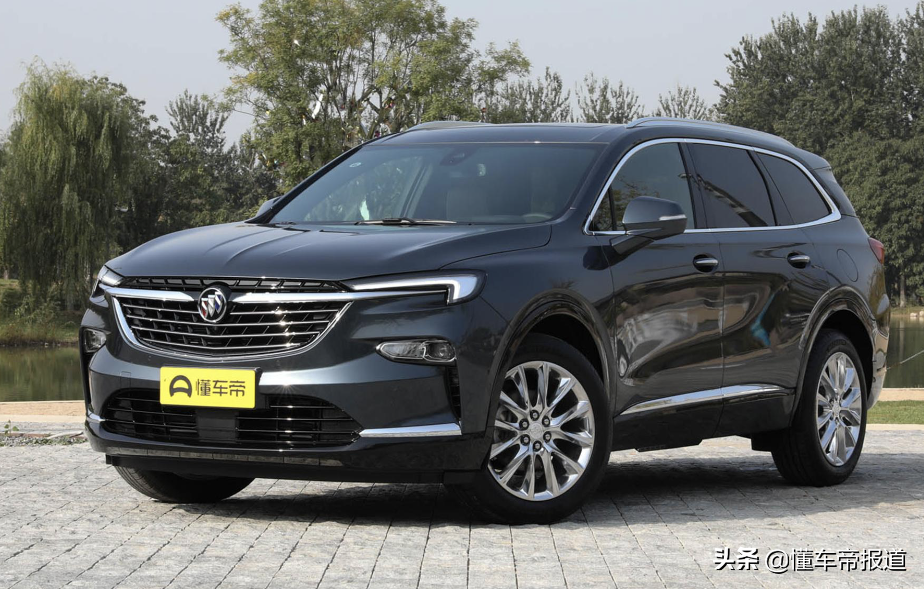 试驾 | 优点不止大尺寸，V6动力底气更足！试驾一汽-大众揽境530TSI