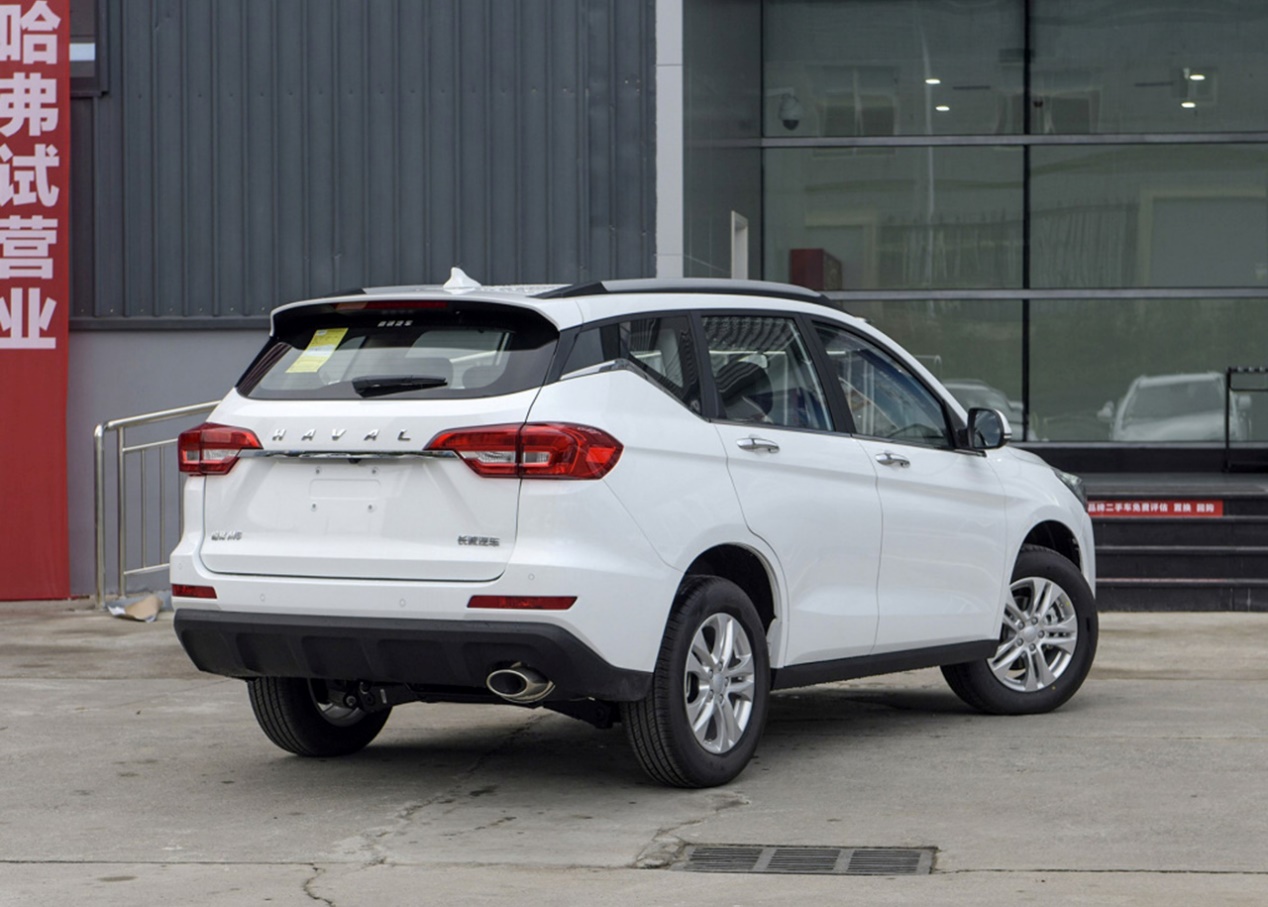 若接受不了新哈弗造型，那可考虑标配1.5T的M6，6.6万起
