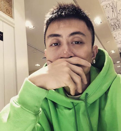 秦奋他家干什么的外号为什么叫沪上皇