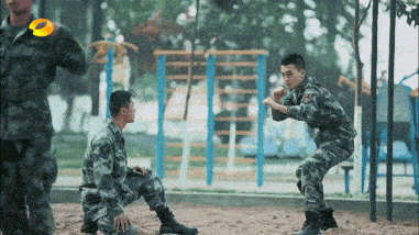 《长津湖》破35亿，这个只出场40秒的男人，却不