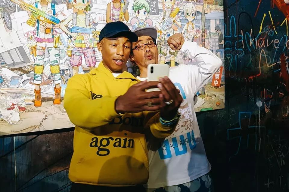 “以前看不起ACG，现在恨不得全身ACG。”