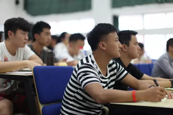 曝光！公安部多次发来贺信，重庆“最神秘”学院手握无数“全国第一”！