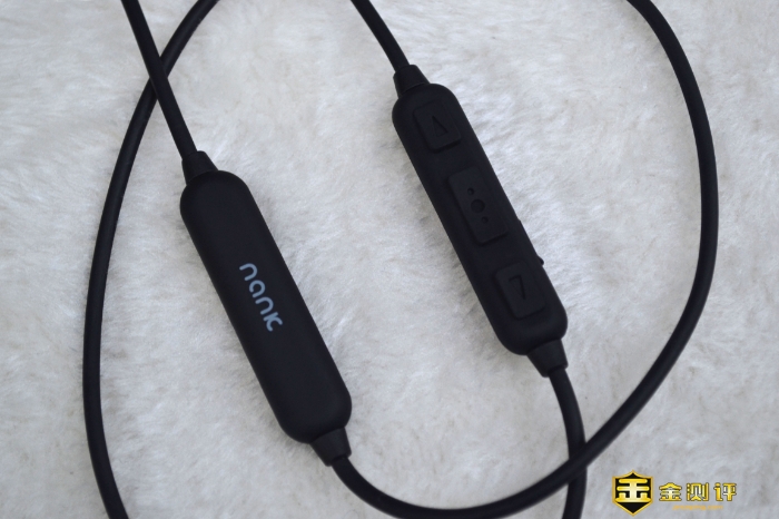 「金测评」NANK南卡S2挂脖式蓝牙耳机：运动游戏两者兼得