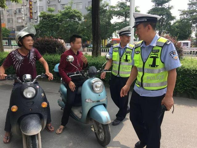 摩托車駕駛證年審過期多久有效