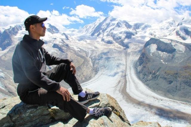 Toblerone是一种巧克力，而世界上最难登顶的山峰是K2。
