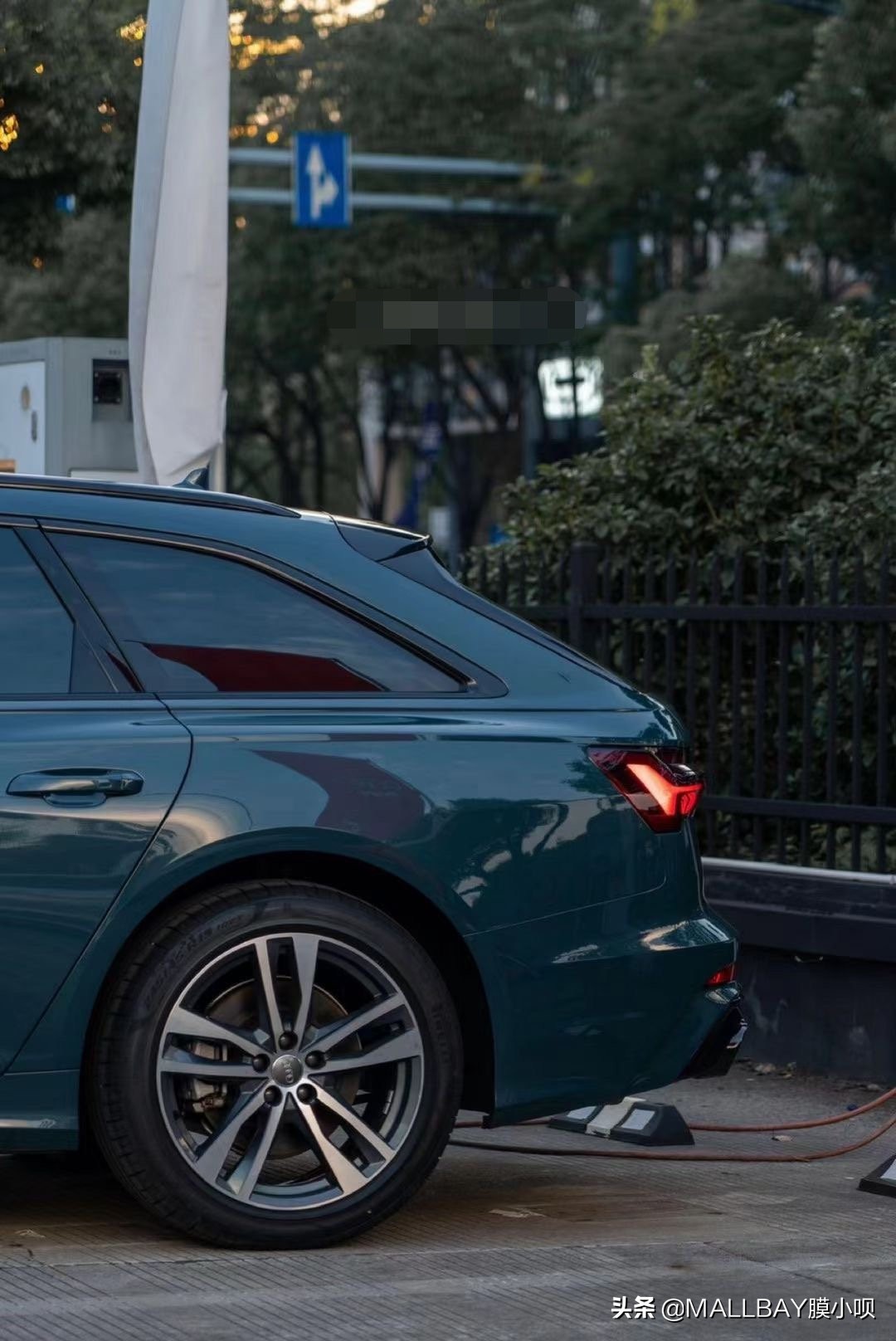 奥迪RS 6改色阿瓦隆绿 走在街上绝对独一无二