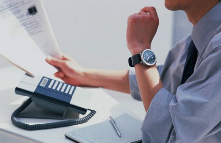 适合文科生报考的4个专业，未来发展前景好，薪资待遇也很高