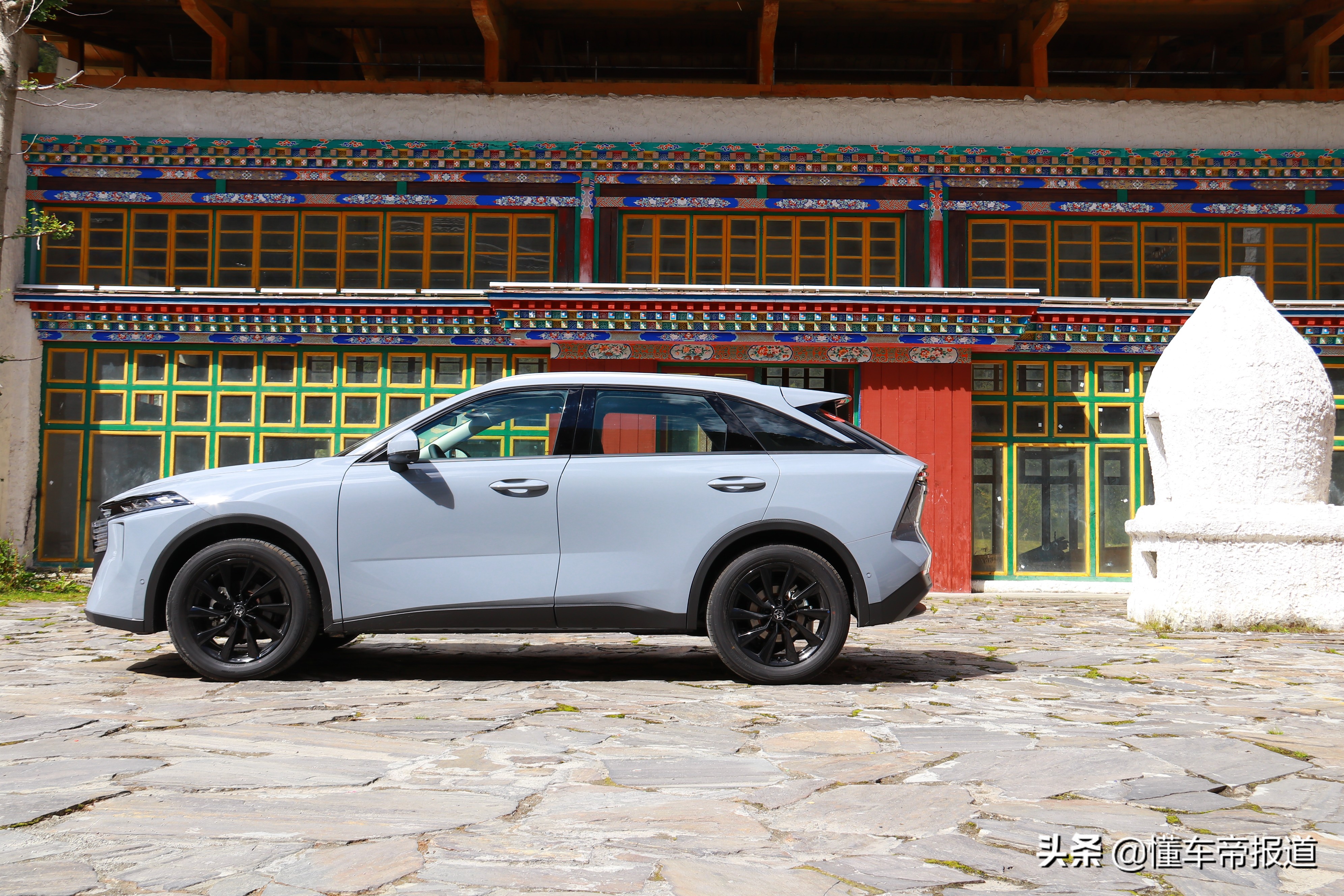 新车｜为年轻用户打造，预售10.3万元起！高原试驾启辰大V