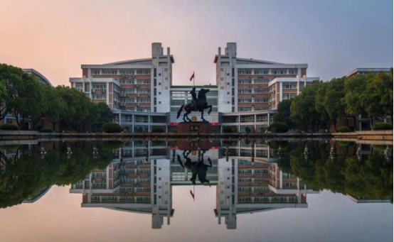 浙江很“低调”的大学，名气虽然不大，但有9成学生毕业成公务员