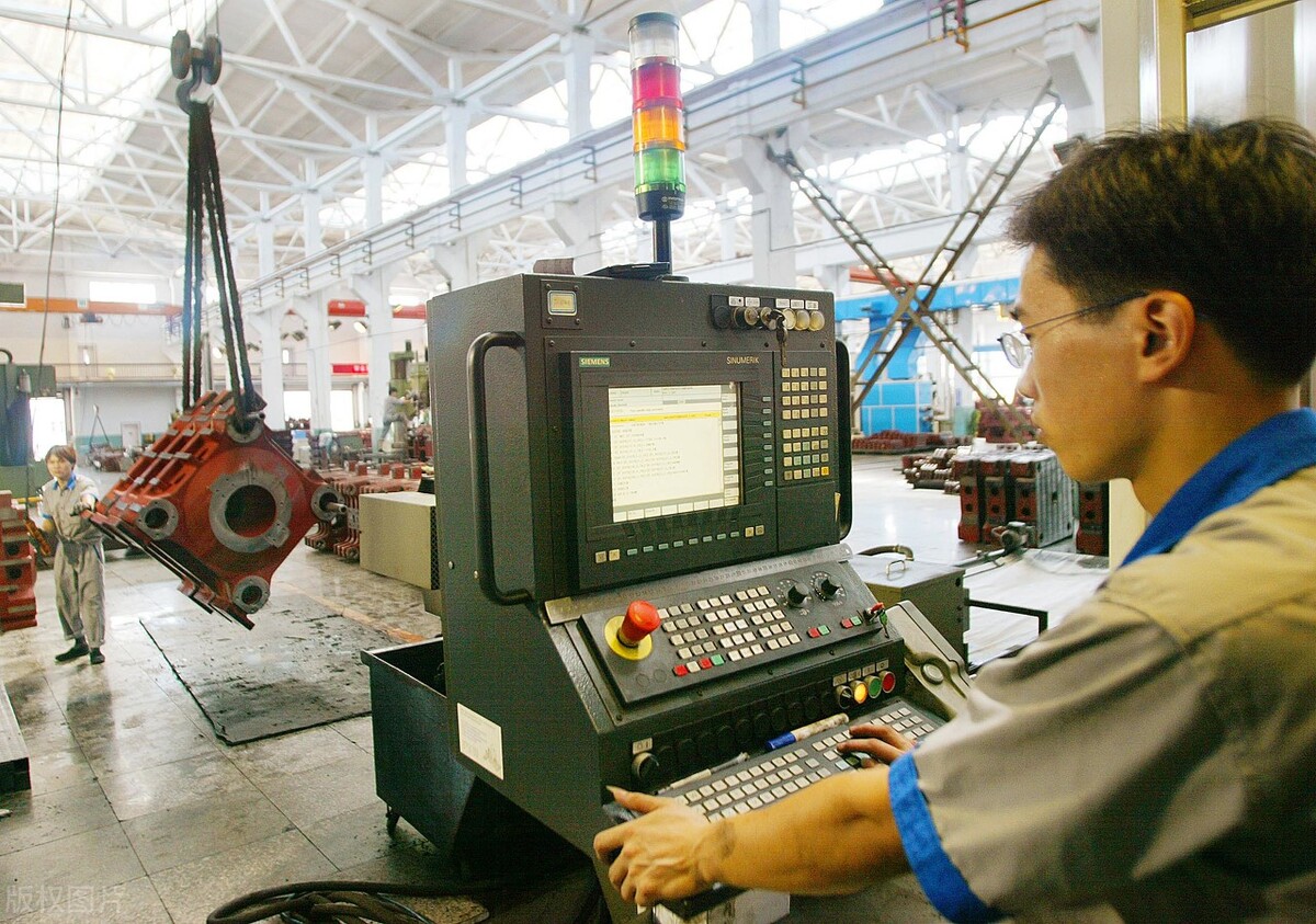 是"机械 电子",该专业是普通高等学校的一门本科专业,属于机械类专业