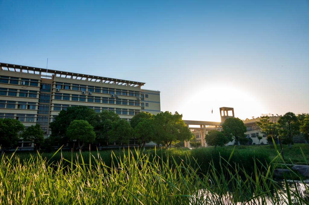 安徽工业大学美术设计类录取185人，2022届艺术生报考难度分析