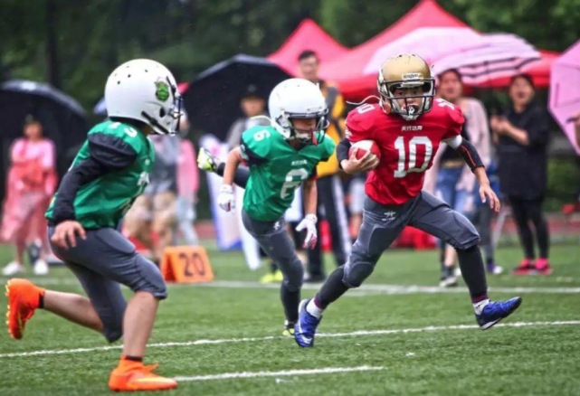 高校硬性要求大学生跑步打卡，没有任何人会因此爱上运动