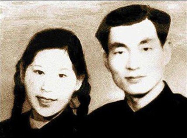 朱镕基的中学成绩单曝光：学籍档案保存69年，沉默的天才少年