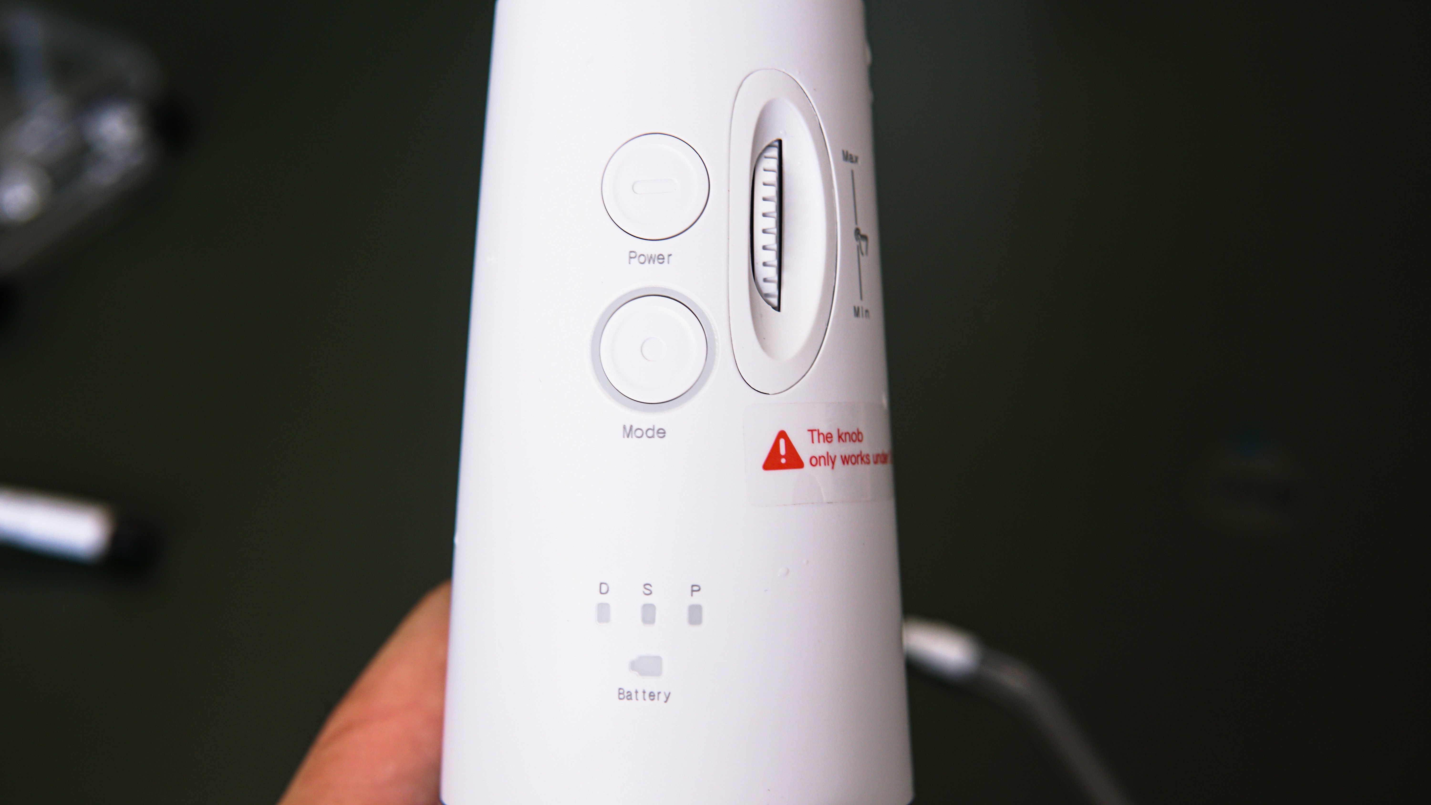 牙齿缝隙牙刷清洗不到怎么办，你需要一个Flosmore冲牙器